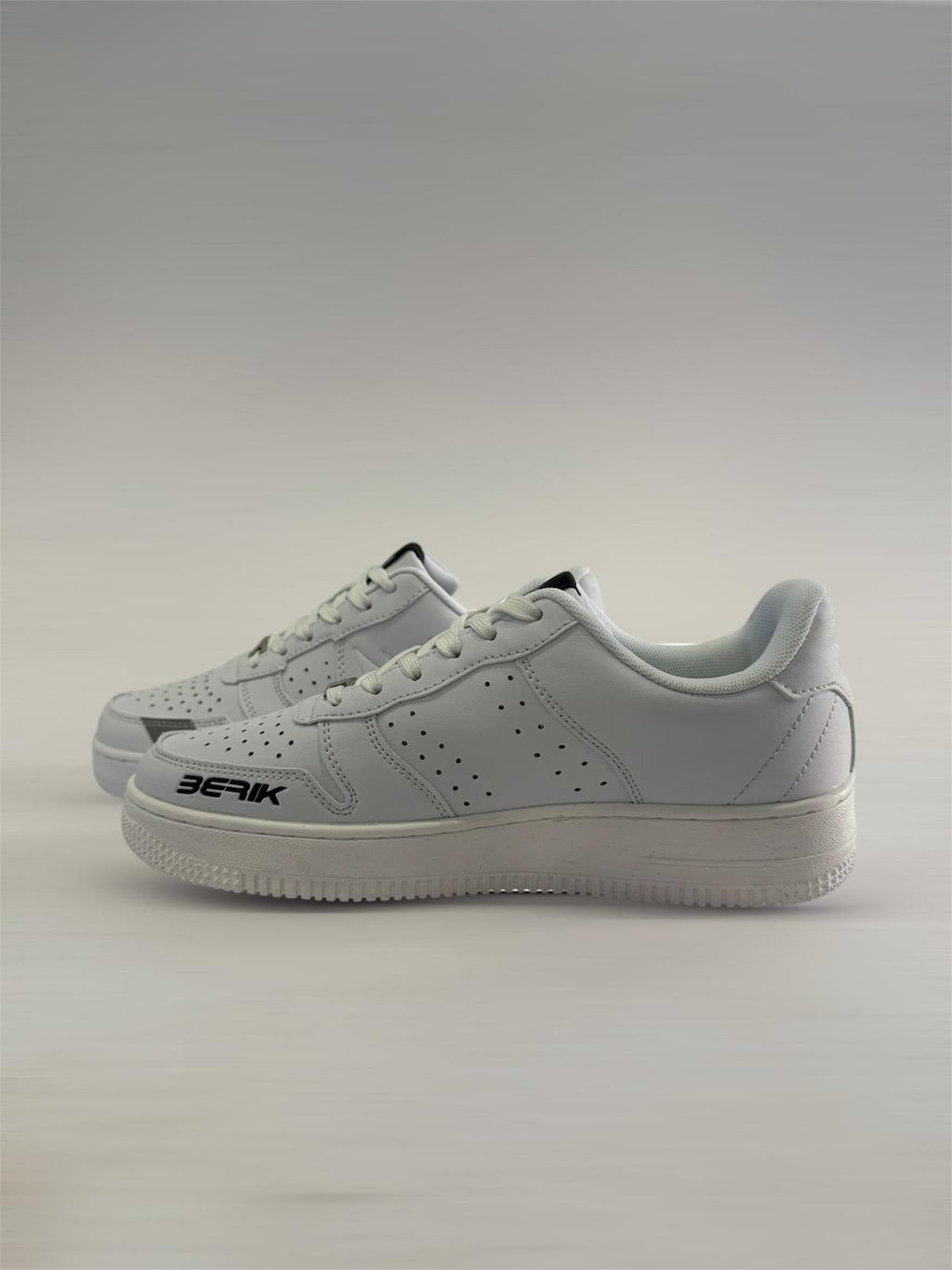 J4-4 Brk - TotalWhite - Shoes - Berik